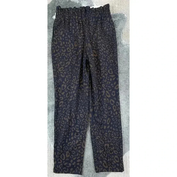 NWT Ann Taylor Animal Print Paperbag Pants - Picture 3 of 12